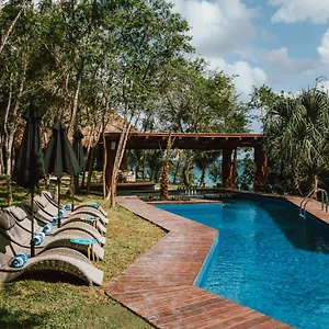 Mia Luxury & 5*, Bacalar México